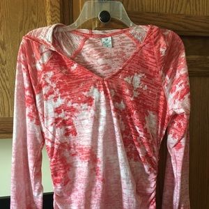 Burnout style hooded shirt. Size M